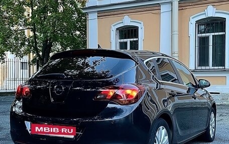 Opel Astra J, 2011 год, 730 000 рублей, 4 фотография