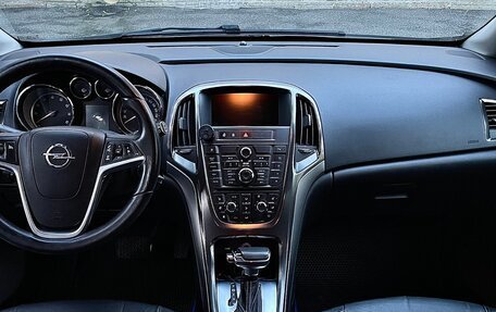Opel Astra J, 2011 год, 730 000 рублей, 9 фотография