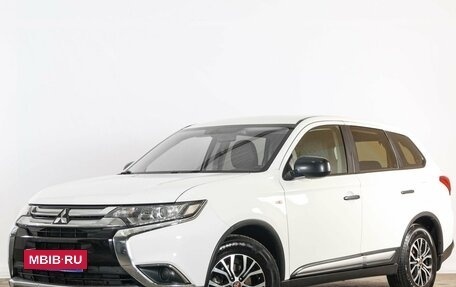 Mitsubishi Outlander III рестайлинг 3, 2017 год, 1 949 000 рублей, 4 фотография