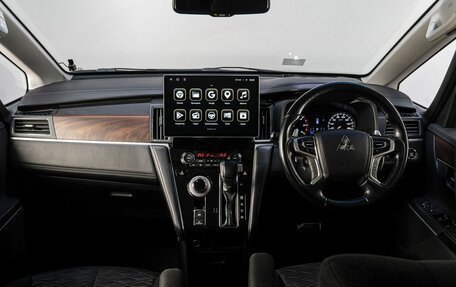 Mitsubishi Delica D:5 I, 2019 год, 3 349 000 рублей, 18 фотография
