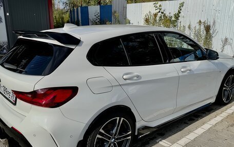 BMW 1 серия, 2021 год, 2 600 000 рублей, 6 фотография