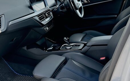 BMW 1 серия, 2021 год, 2 600 000 рублей, 11 фотография