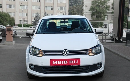 Volkswagen Polo VI (EU Market), 2011 год, 610 000 рублей, 2 фотография