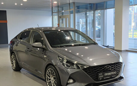 Hyundai Solaris II рестайлинг, 2021 год, 1 595 000 рублей, 7 фотография