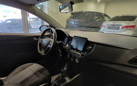 Hyundai Solaris II рестайлинг, 2021 год, 1 595 000 рублей, 15 фотография