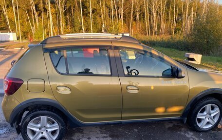 Renault Sandero II рестайлинг, 2017 год, 900 000 рублей, 3 фотография