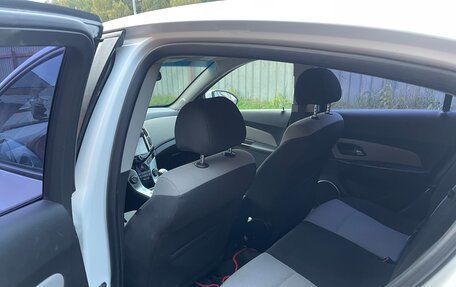Chevrolet Cruze II, 2013 год, 750 000 рублей, 2 фотография