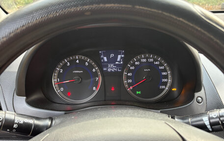 Hyundai Solaris II рестайлинг, 2013 год, 800 000 рублей, 7 фотография