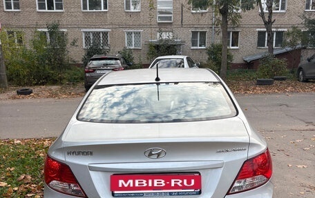 Hyundai Solaris II рестайлинг, 2013 год, 800 000 рублей, 3 фотография
