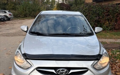 Hyundai Solaris II рестайлинг, 2013 год, 800 000 рублей, 1 фотография