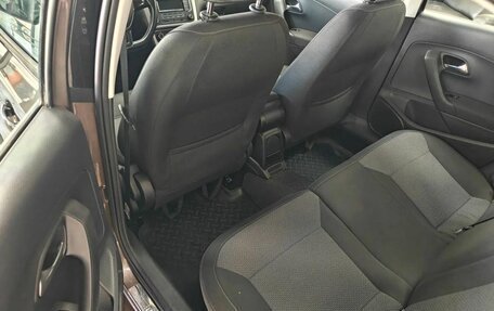 Volkswagen Polo VI (EU Market), 2015 год, 895 000 рублей, 10 фотография