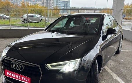 Audi A4, 2019 год, 2 450 000 рублей, 8 фотография