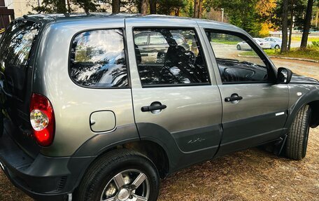 Chevrolet Niva I рестайлинг, 2013 год, 520 000 рублей, 14 фотография
