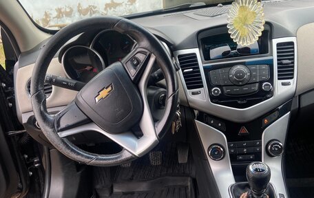 Chevrolet Cruze II, 2012 год, 630 000 рублей, 7 фотография