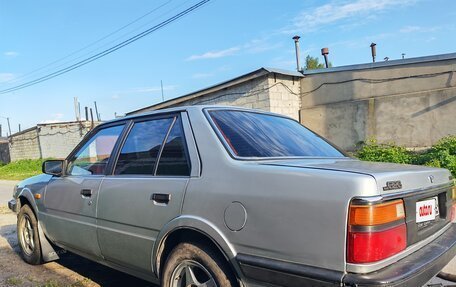 Mazda 626, 1987 год, 300 000 рублей, 5 фотография