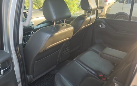 Nissan Pathfinder, 2011 год, 1 700 000 рублей, 9 фотография