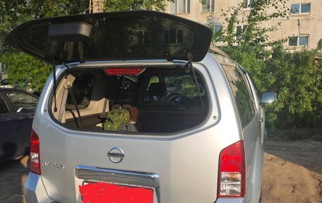Nissan Pathfinder, 2011 год, 1 700 000 рублей, 11 фотография