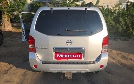Nissan Pathfinder, 2011 год, 1 700 000 рублей, 10 фотография