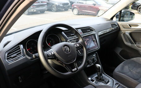 Volkswagen Tiguan II, 2017 год, 2 197 000 рублей, 7 фотография