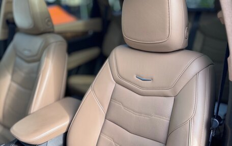 Cadillac XT5 I рестайлинг, 2021 год, 3 800 000 рублей, 5 фотография