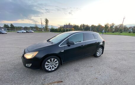 Opel Astra J, 2010 год, 560 000 рублей, 4 фотография