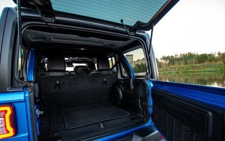 Jeep Wrangler, 2022 год, 5 800 000 рублей, 27 фотография