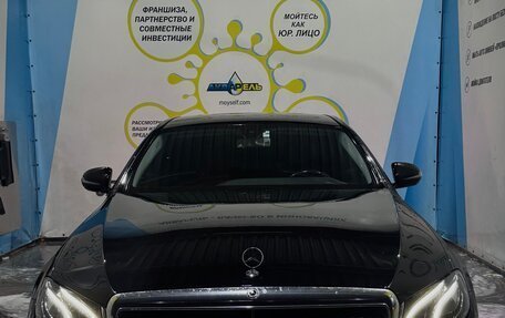 Mercedes-Benz E-Класс, 2018 год, 3 000 000 рублей, 2 фотография