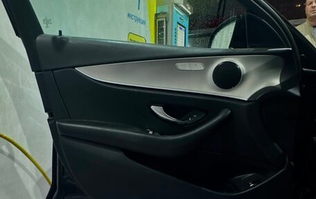 Mercedes-Benz E-Класс, 2018 год, 3 000 000 рублей, 10 фотография