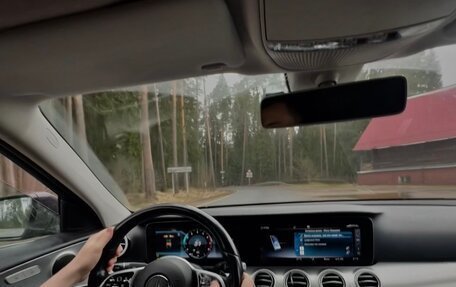 Mercedes-Benz E-Класс, 2018 год, 3 000 000 рублей, 15 фотография