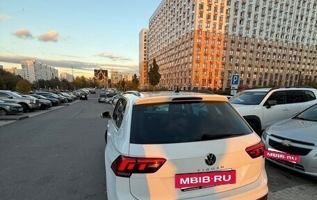 Volkswagen Tiguan II, 2021 год, 2 950 000 рублей, 2 фотография