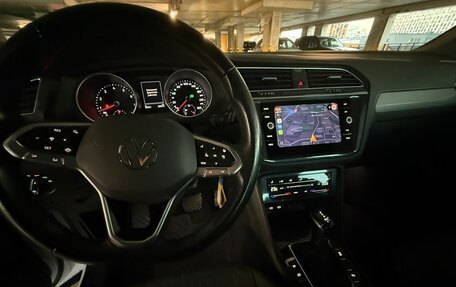 Volkswagen Tiguan II, 2021 год, 2 950 000 рублей, 11 фотография