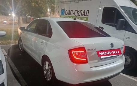 Skoda Rapid I, 2018 год, 1 595 000 рублей, 10 фотография