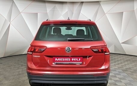 Volkswagen Tiguan II, 2019 год, 2 297 000 рублей, 8 фотография