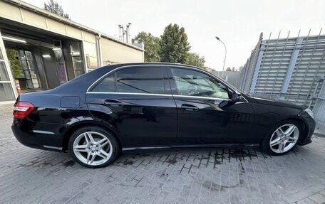 Mercedes-Benz E-Класс, 2012 год, 1 350 000 рублей, 8 фотография