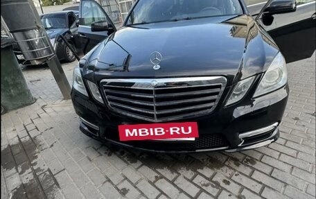 Mercedes-Benz E-Класс, 2012 год, 1 350 000 рублей, 11 фотография