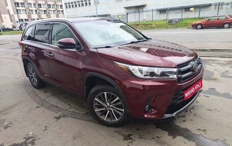 Toyota Highlander III, 2017 год, 1 650 000 рублей, 6 фотография