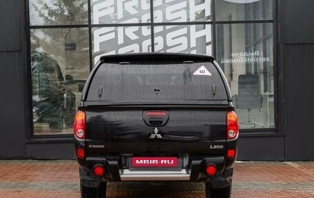 Mitsubishi L200 IV рестайлинг, 2014 год, 1 729 000 рублей, 4 фотография