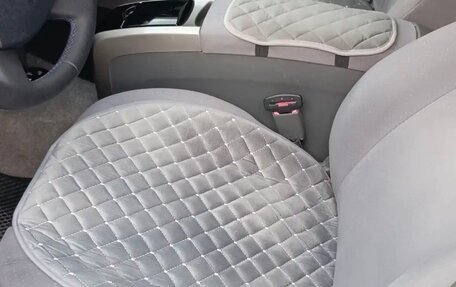 Toyota Prius, 2008 год, 799 999 рублей, 8 фотография