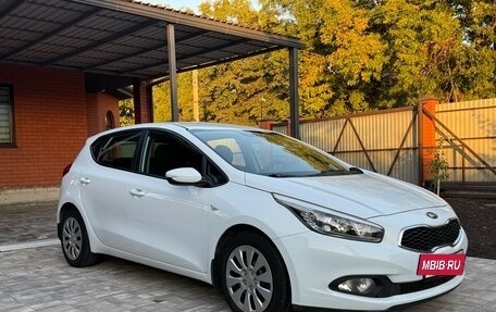 KIA cee'd III, 2014 год, 1 270 000 рублей, 2 фотография