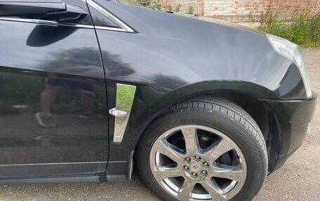 Cadillac SRX II рестайлинг, 2011 год, 980 000 рублей, 13 фотография