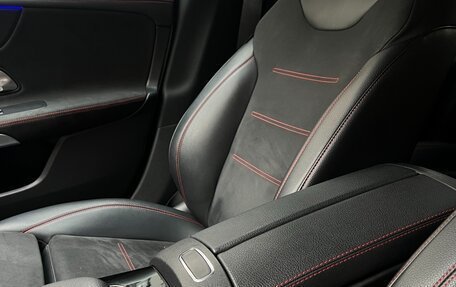 Mercedes-Benz CLA, 2020 год, 2 900 000 рублей, 32 фотография