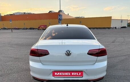 Volkswagen Passat B8 рестайлинг, 2020 год, 4 200 000 рублей, 6 фотография