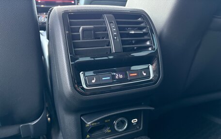 Volkswagen Passat B8 рестайлинг, 2020 год, 4 200 000 рублей, 15 фотография