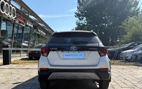Toyota Yaris XP150 рестайлинг, 2023 год, 1 160 099 рублей, 5 фотография
