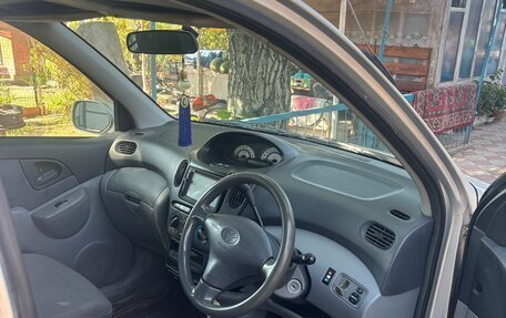 Toyota FunCargo, 2000 год, 350 000 рублей, 7 фотография