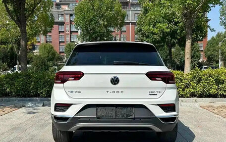 Volkswagen T-Roc I, 2022 год, 1 700 000 рублей, 9 фотография