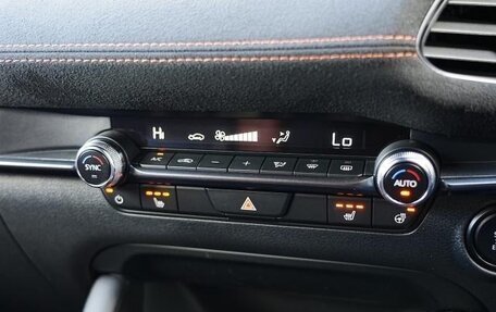 Mazda 3, 2022 год, 1 300 600 рублей, 6 фотография