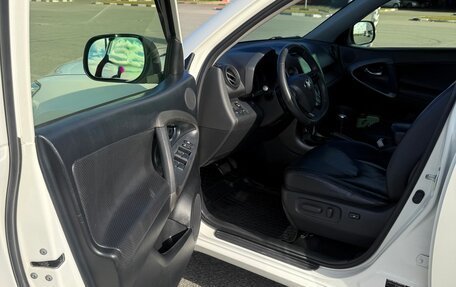 Toyota RAV4, 2012 год, 1 580 000 рублей, 16 фотография
