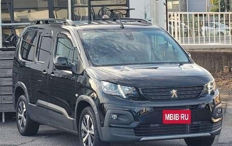 Peugeot Rifter I, 2023 год, 1 690 000 рублей, 3 фотография