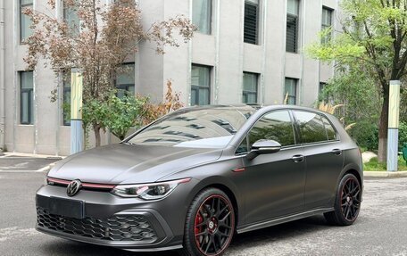 Volkswagen Golf GTI, 2023 год, 4 677 700 рублей, 1 фотография